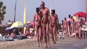 Amateur voyeur ramming hard in public