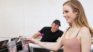 Pornstar Karla Kush rough gloryhole in the bed