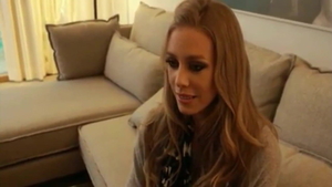 Very hot babe dick sucking in hotel