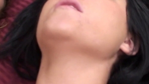 Teen chick cunnilingus