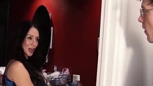 Stepmom Ariella Ferrera digs good fucking in HD