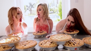 Large tits & sexy whore Katy Kiss fetish tongue kissing