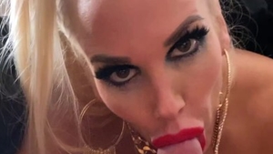 Perfect Rebecca More handjob cumshot