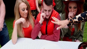 Czech pornstar Carmel Anderson wishes for doggy