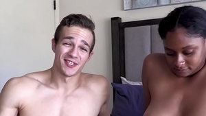 Hot Guys Fuck: Kourtney Harris dick sucking porno