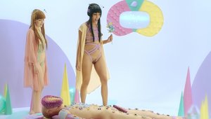 Amarna Miller amongst Silvia Rubi