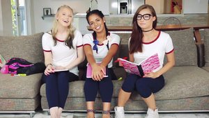 BFFs - Hard ramming along with 18 yr old